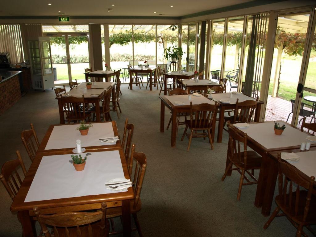 Civic Motor Inn Cowra Exteriér fotografie