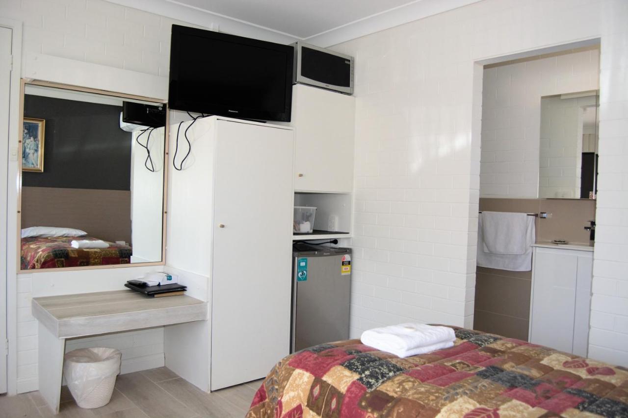 Civic Motor Inn Cowra Exteriér fotografie